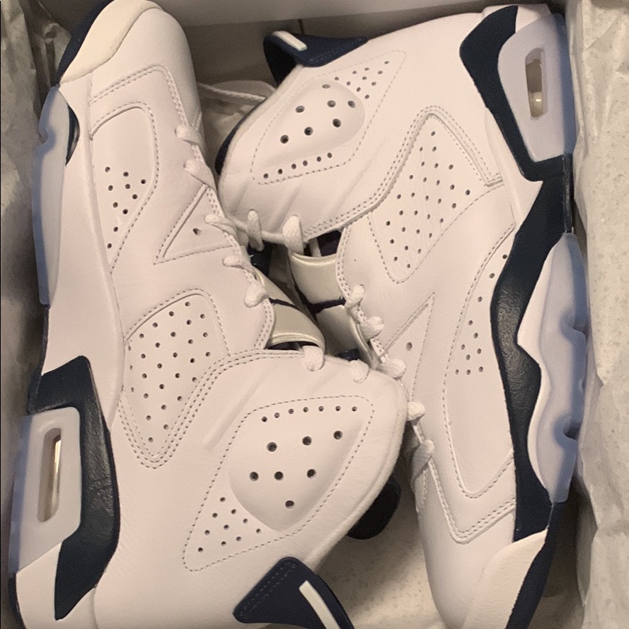 Brand New Jordan 6s Midnight Navy.